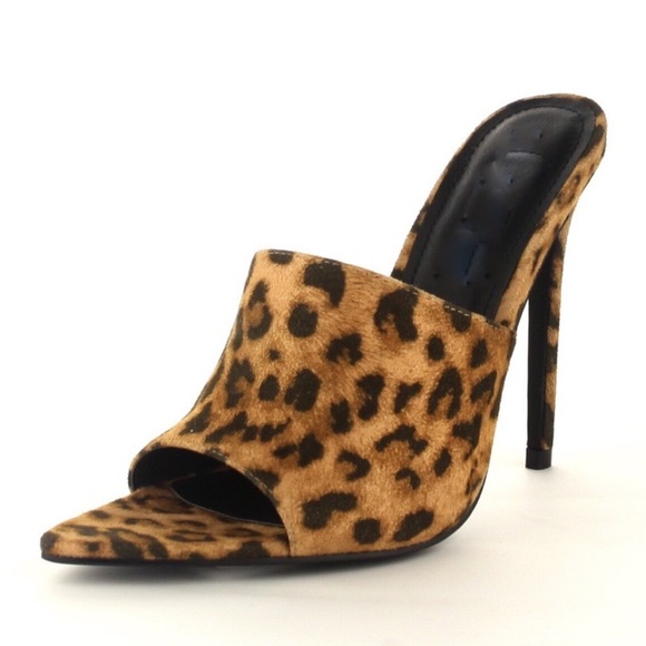 Baddie bae Leopard Mules - Picture 3 of 5